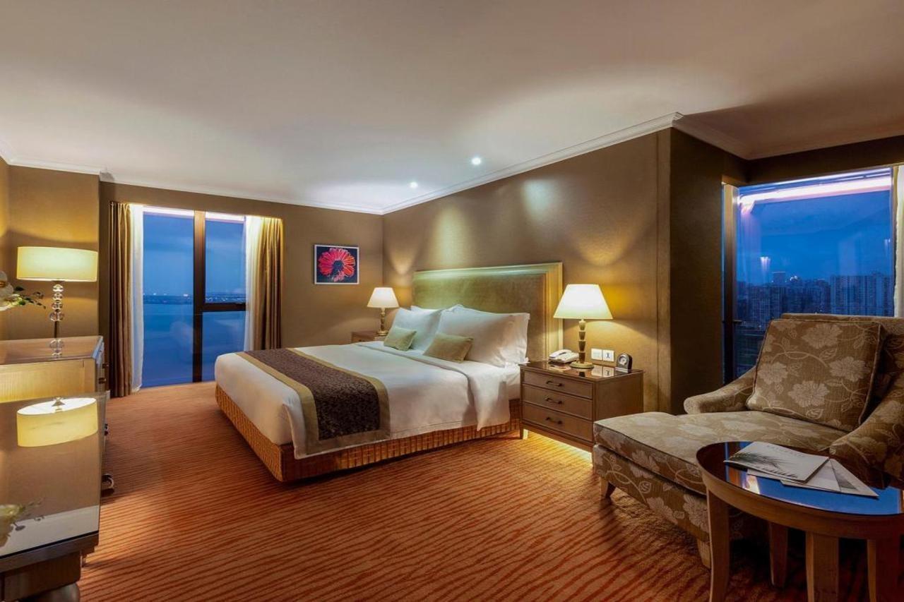 Similan Hotel Zhuhai-Gongbei Port Екстер'єр фото